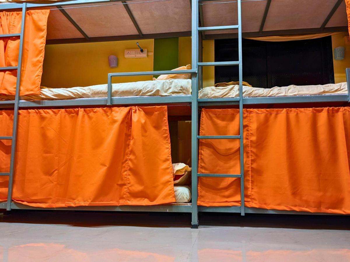 Awaara Backpackers Hostel, Алибаг Екстериор снимка