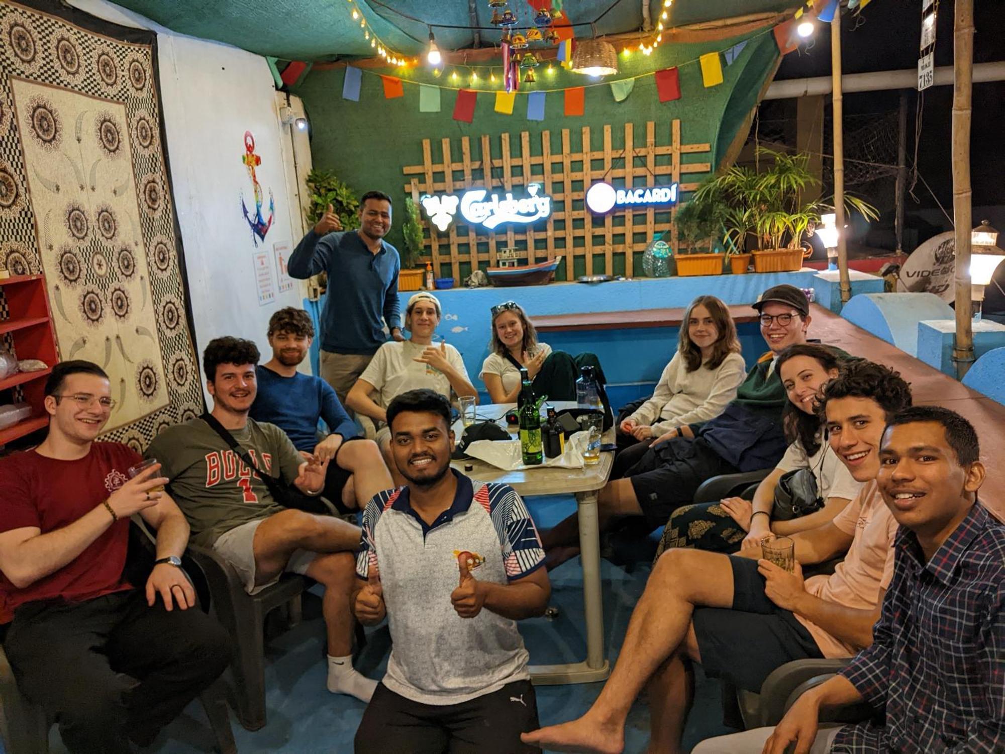 Awaara Backpackers Hostel, Алибаг Екстериор снимка